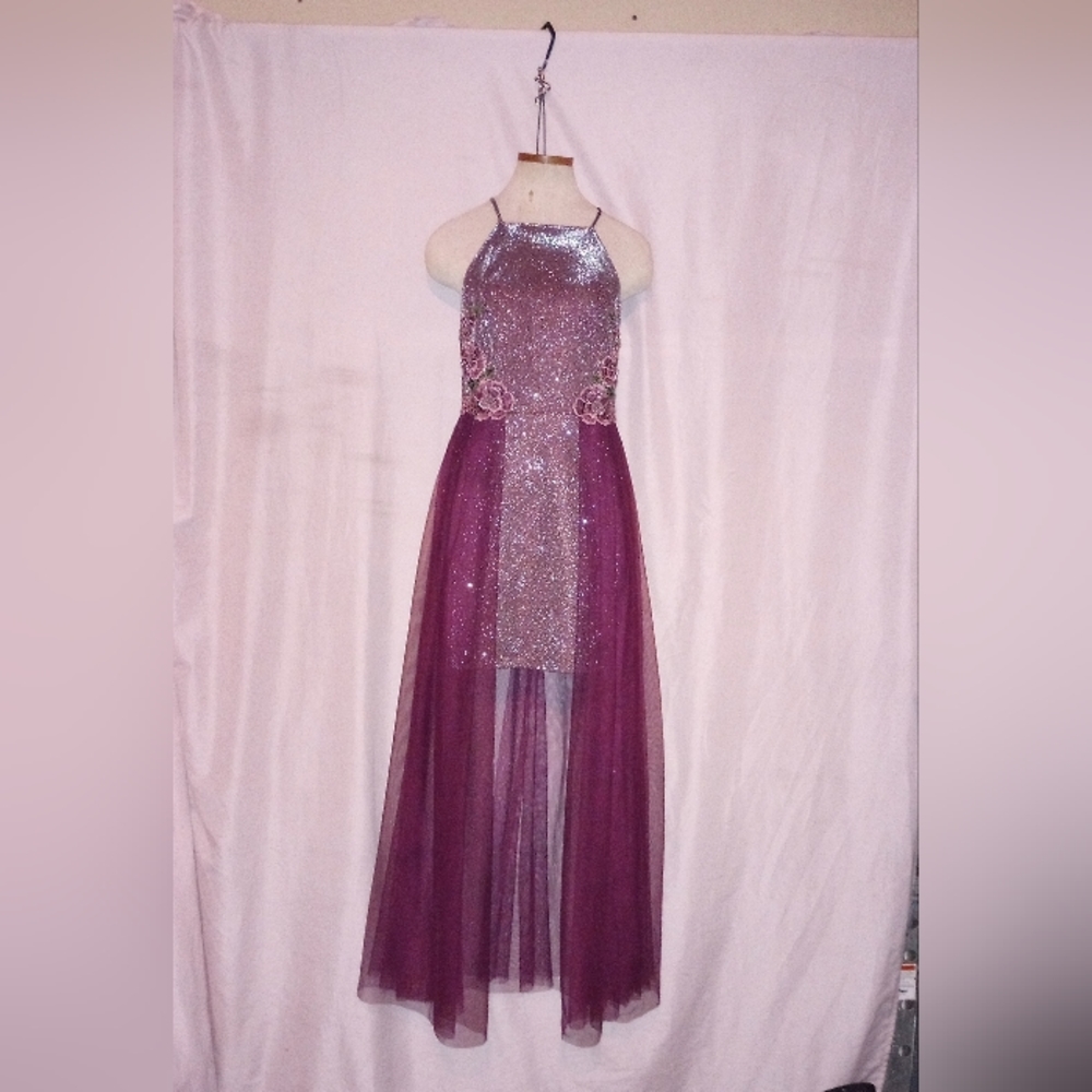 Social Couture Plum Sparkly Formal Dress Size 9/10